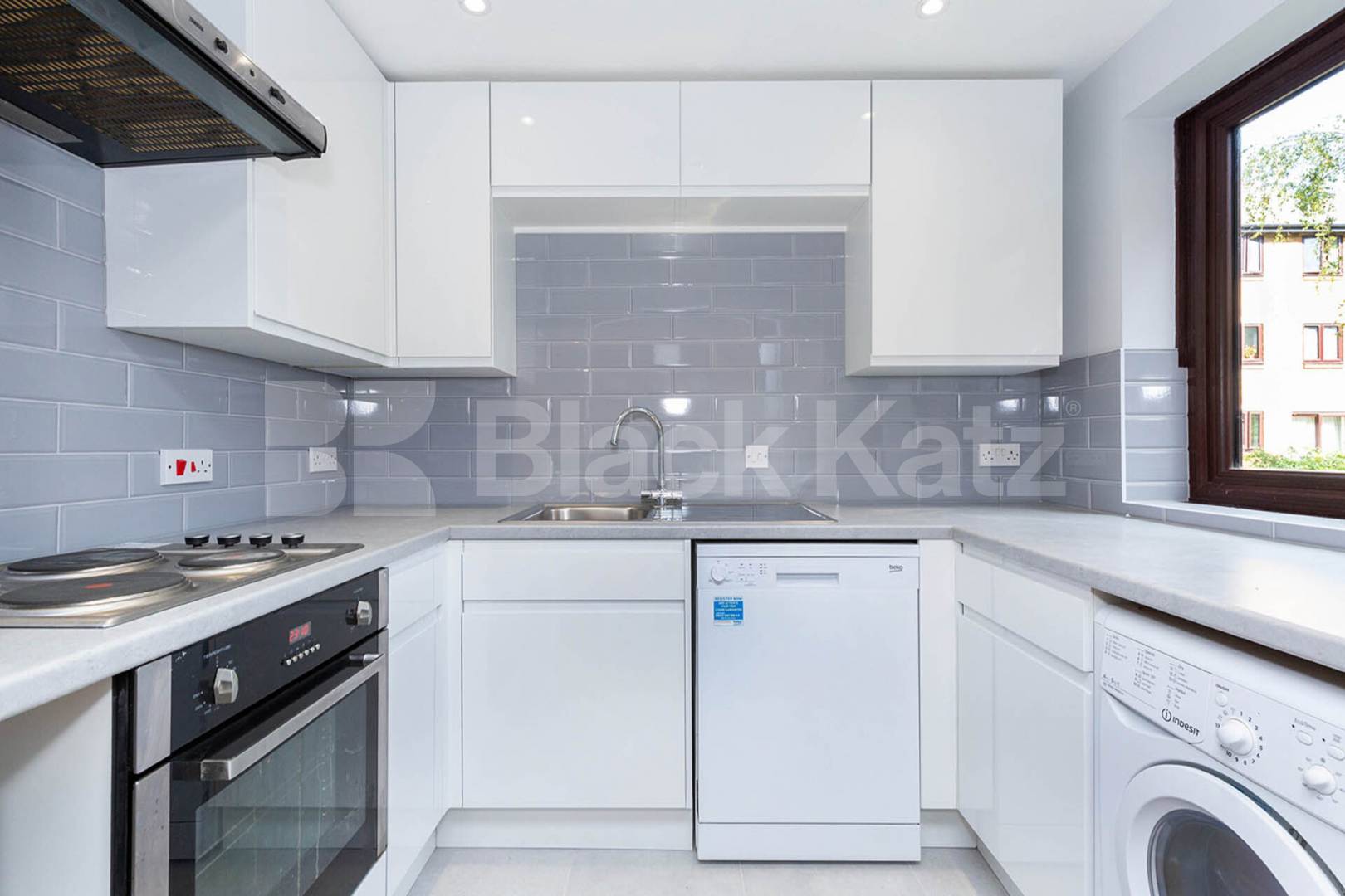 2 bedroom property with allocated parking and communal garden Riverside Close, Lee Vally Park / Upper Clapton